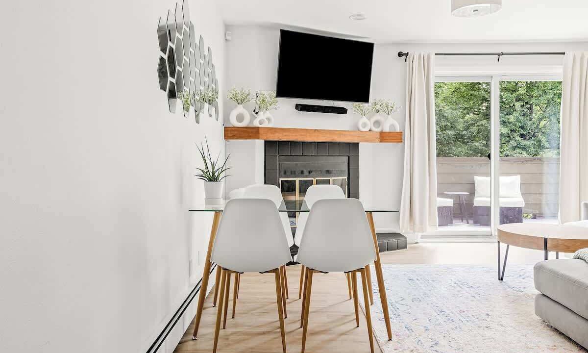 Photo of Livingroom in Winding Trail