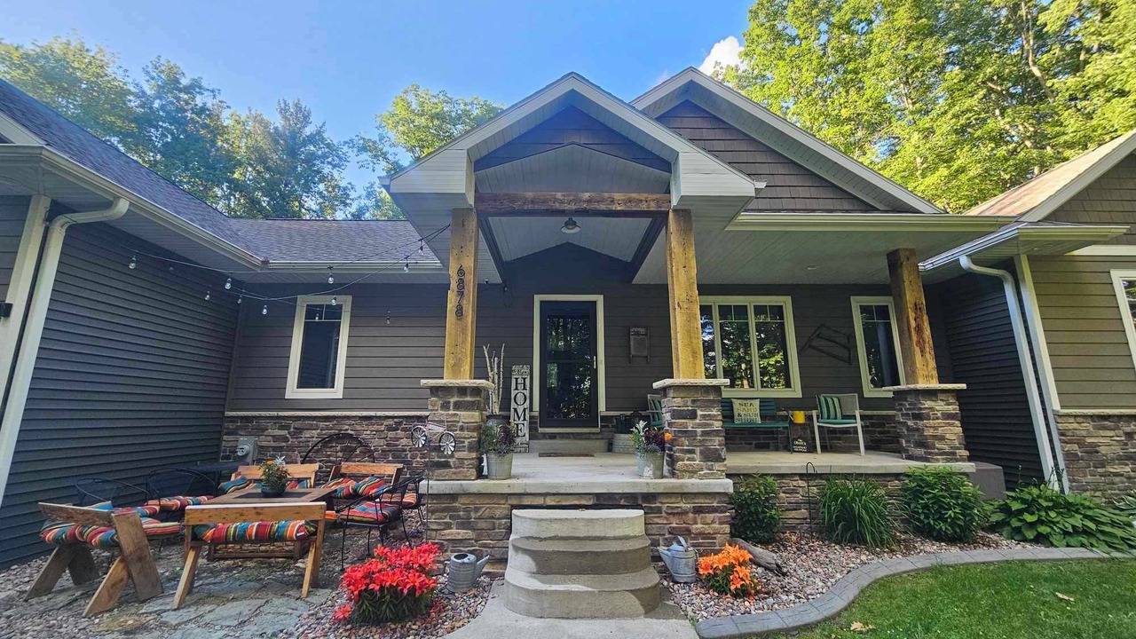 Photo of Patio Balcony in Abrams
