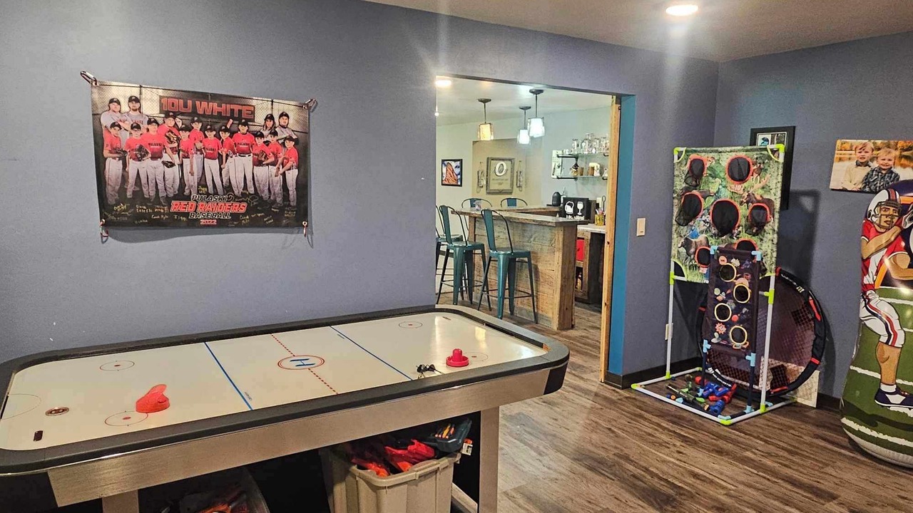 Photo of Bedroom in Abrams
