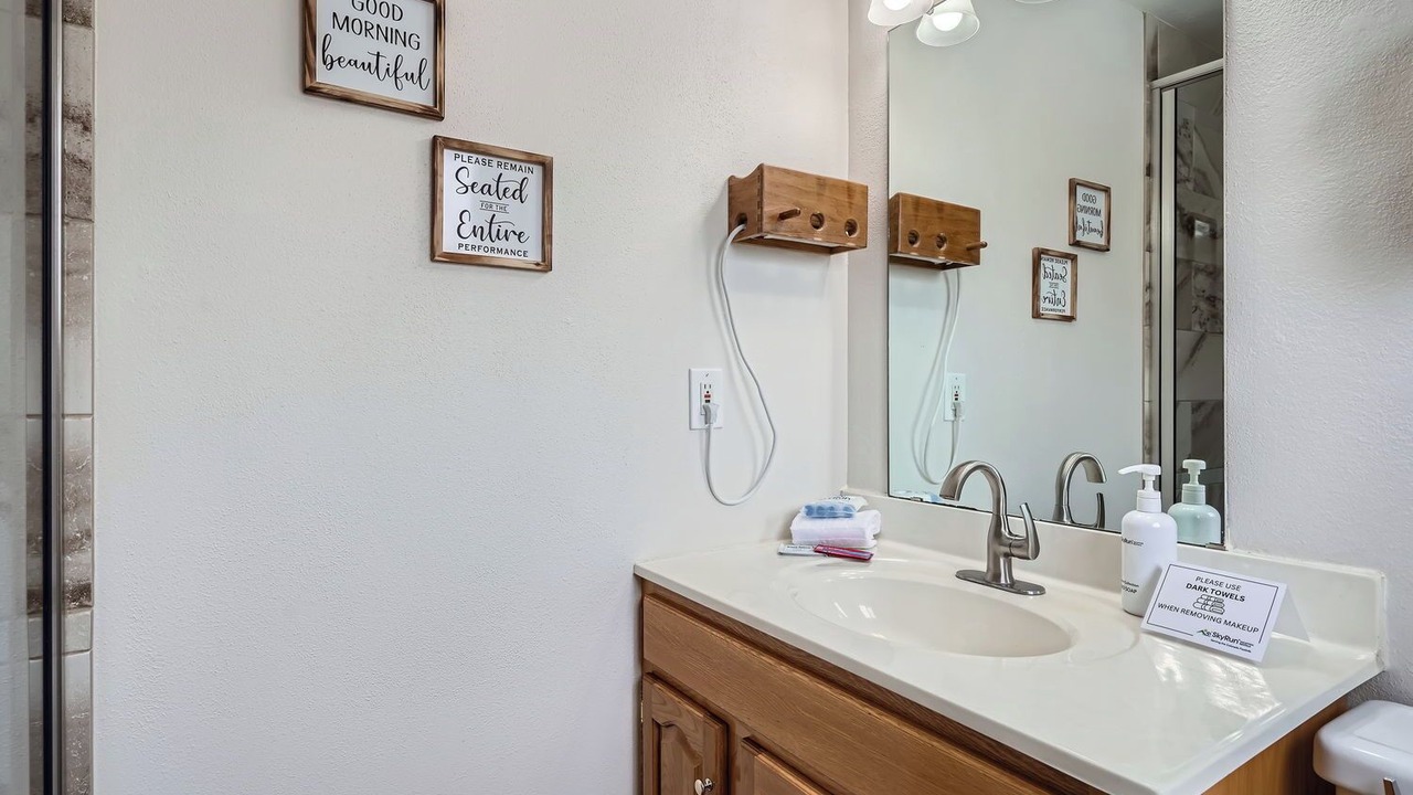 Photo of Bathroom in North Central Westminster
