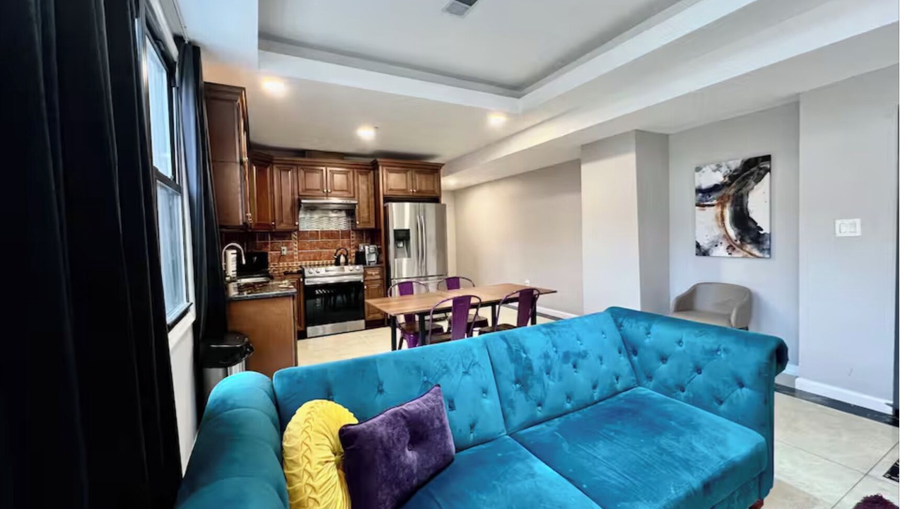 Photo of Livingroom in Chinatown
