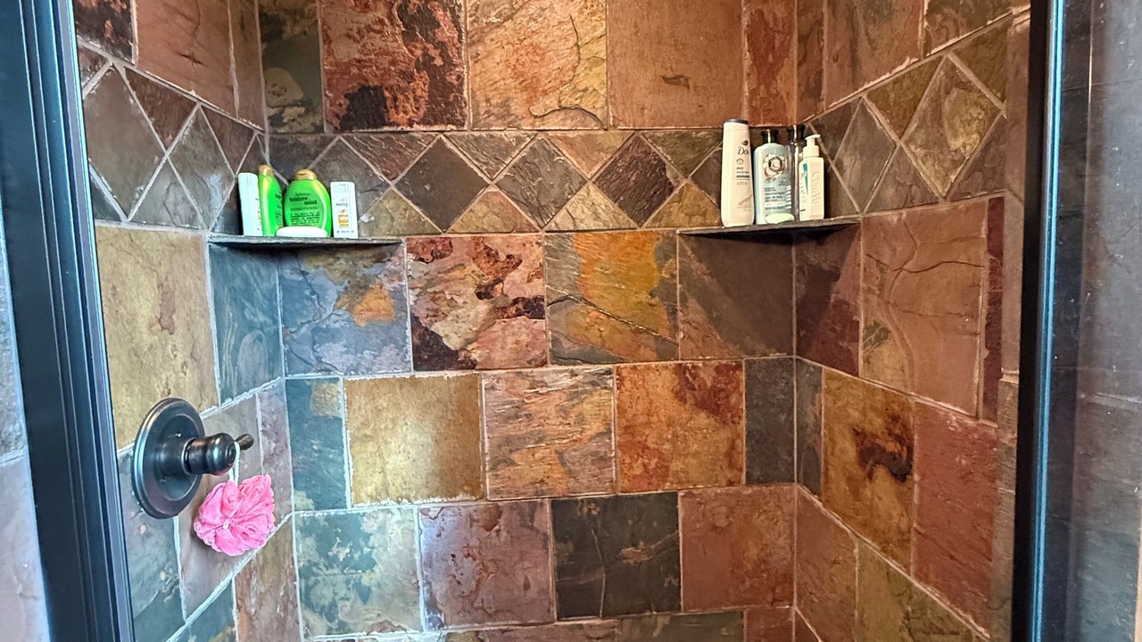 Photo of Bathroom in Copperhill