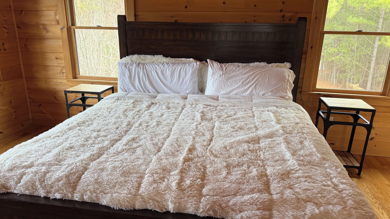 Photo of Bedroom in Copperhill