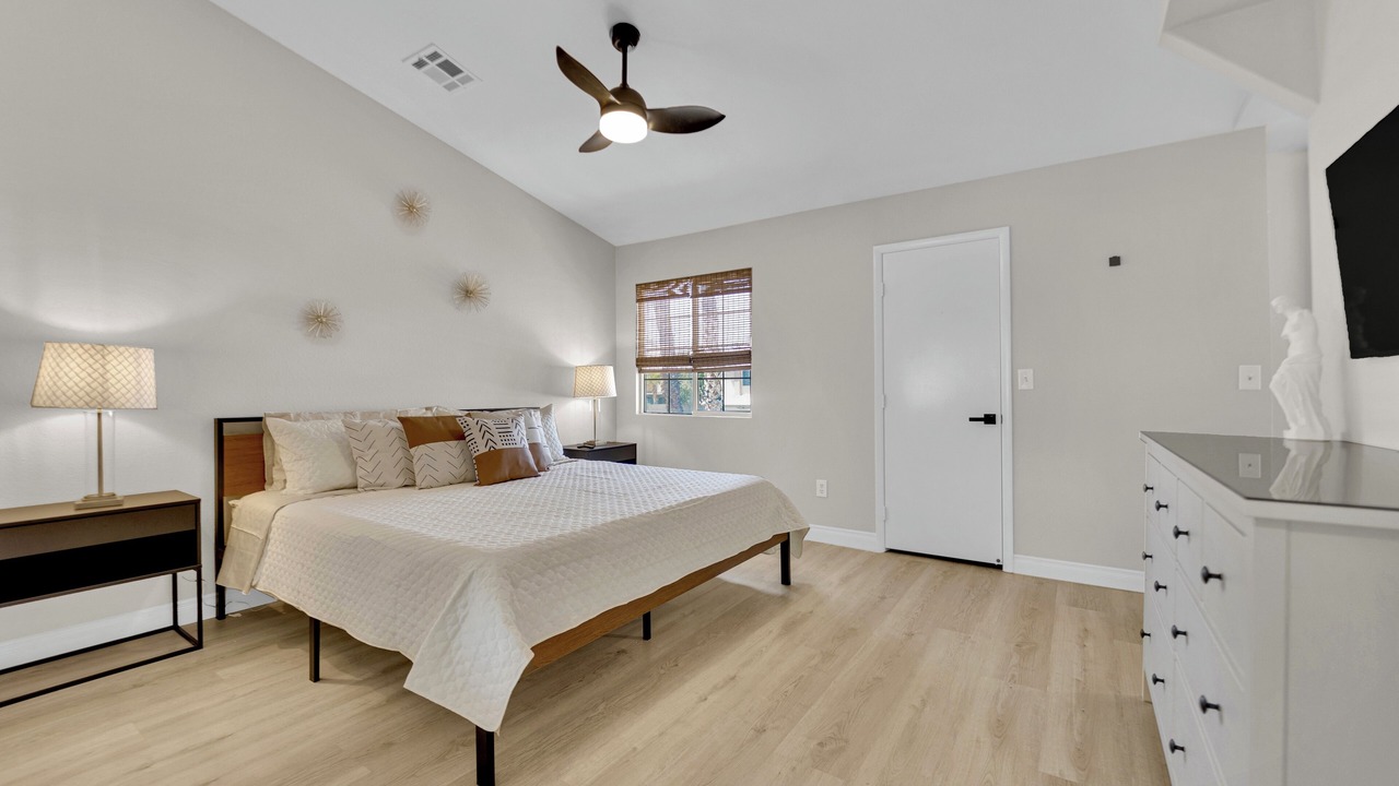 Photo of Bedroom in Sunrise Manor