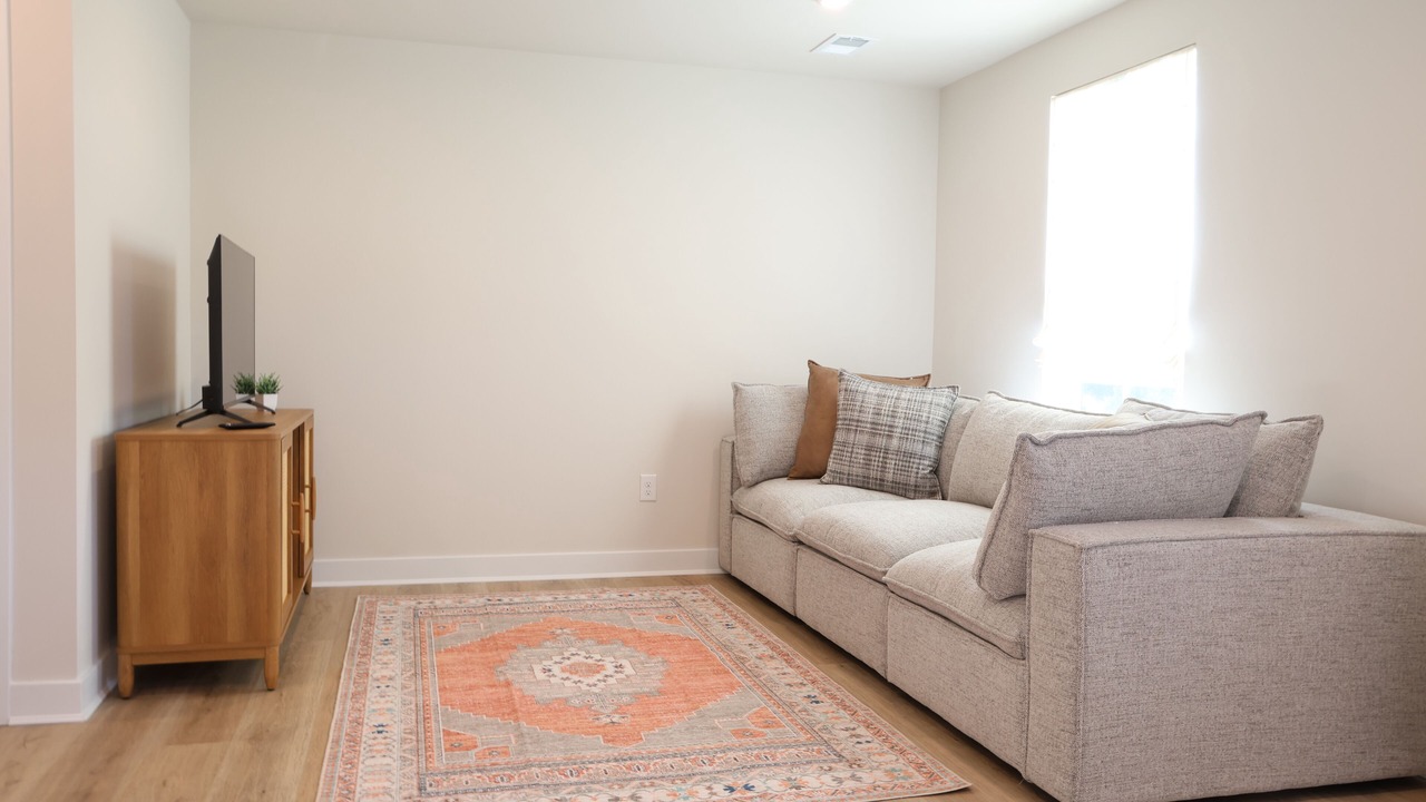 Photo of Livingroom in Bayside