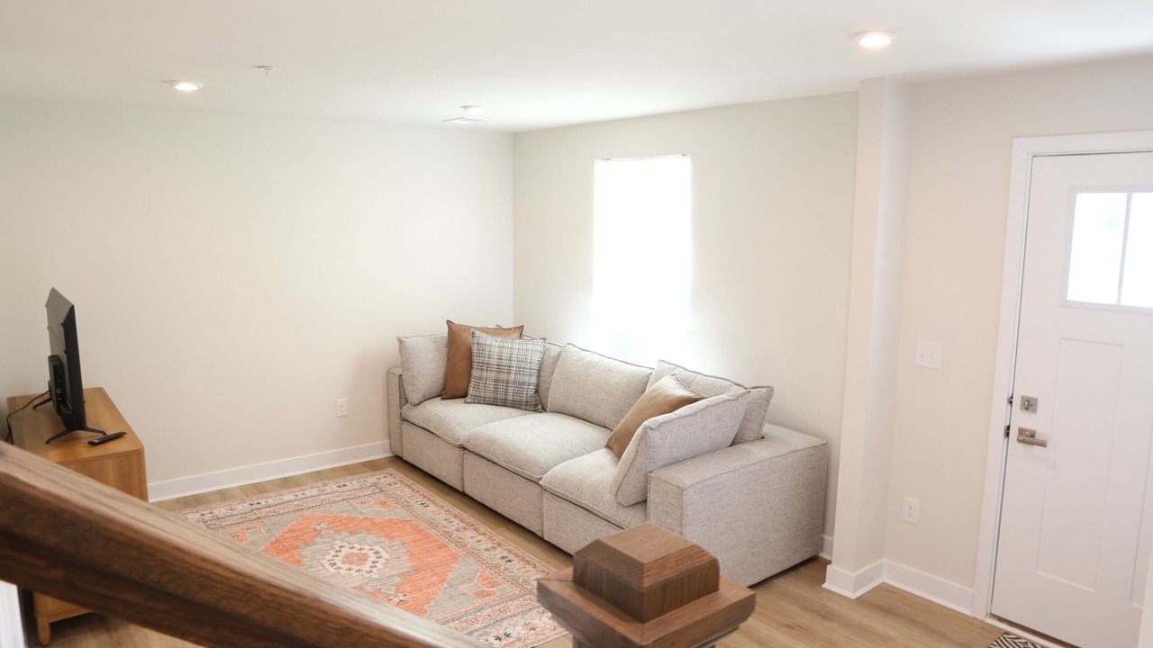 Photo of Livingroom in Bayside