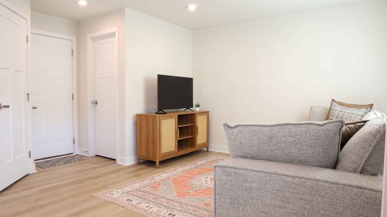 Photo of Livingroom in Bayside
