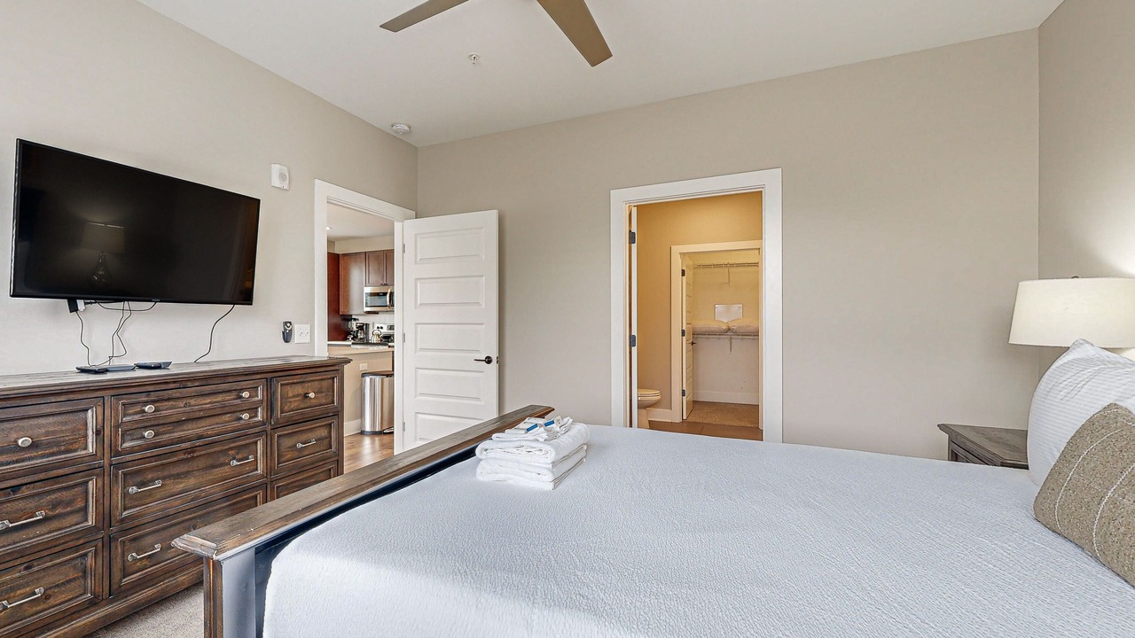 Photo of Bedroom in Inglewood