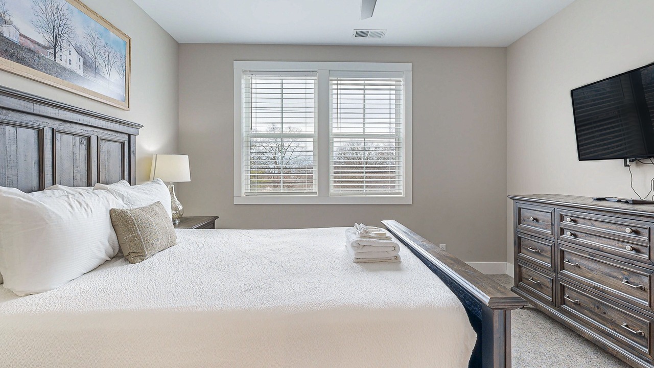 Photo of Bedroom in Inglewood