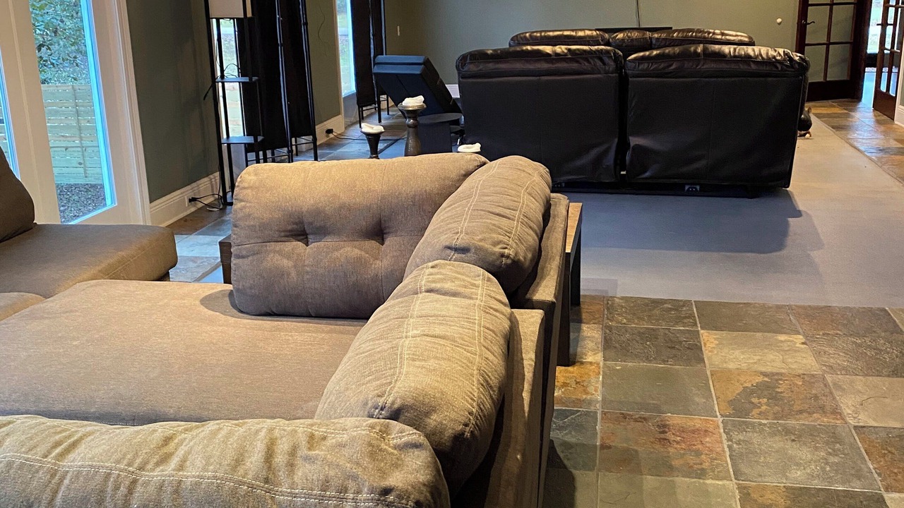 Photo of Livingroom in Slidell