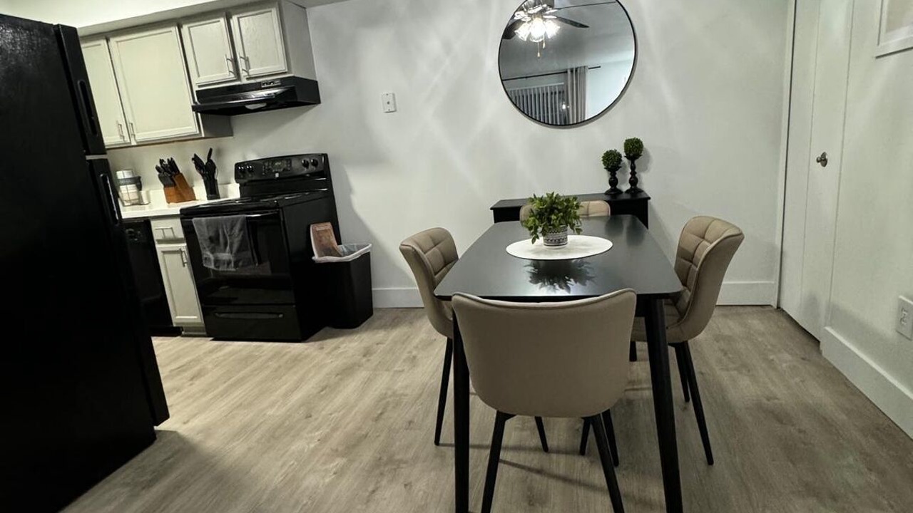Photo of Livingroom in Canton