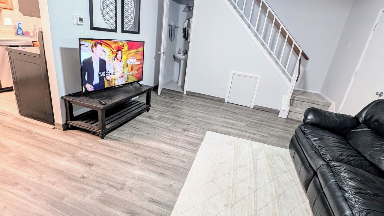 Photo of Livingroom in South Westminster