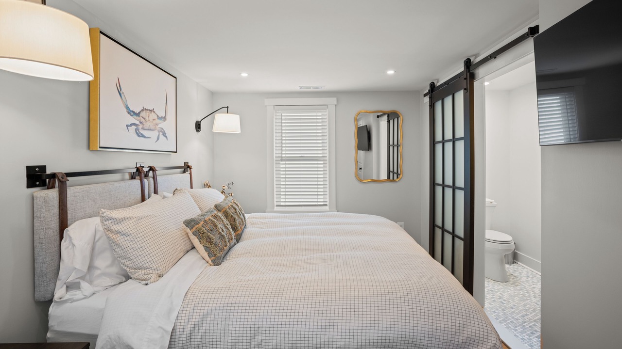 Photo of Bedroom in Lutherville Timonium