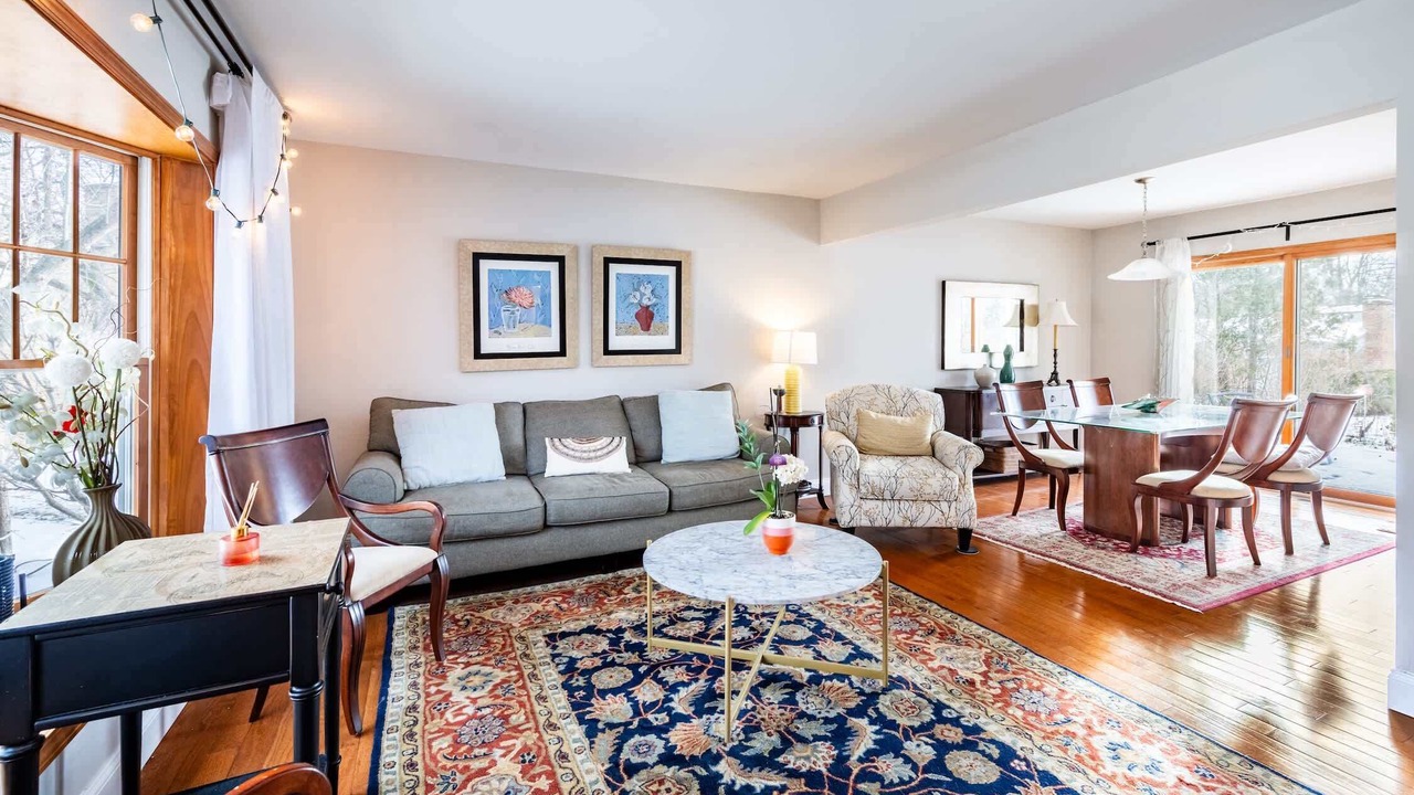 Photo of Livingroom in Thurston