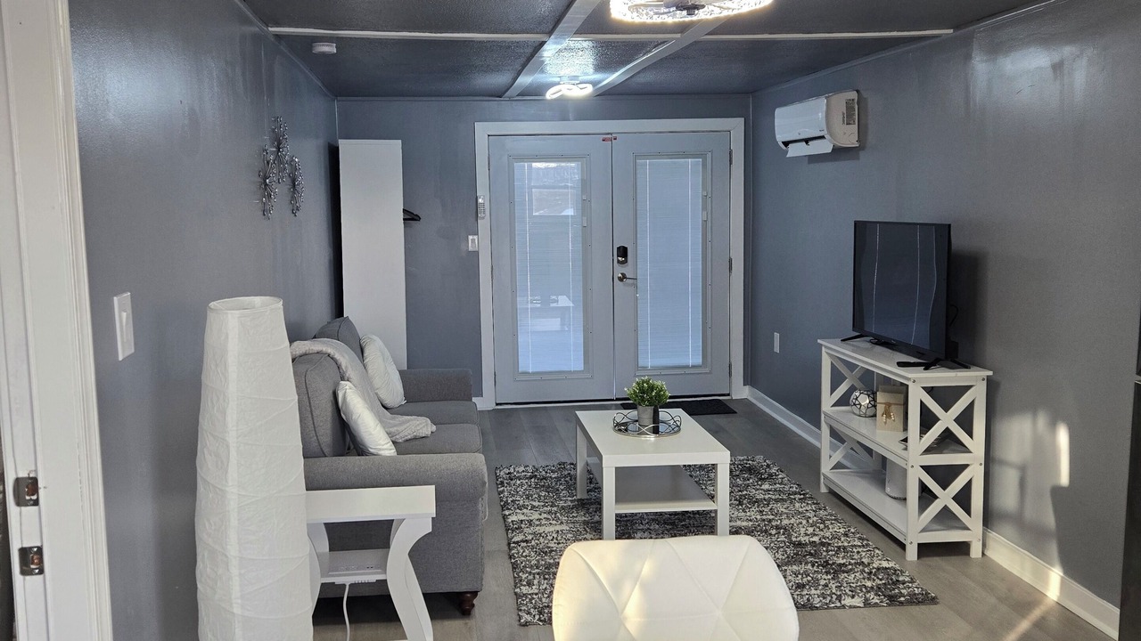 Photo of Livingroom in Linthicum Heights
