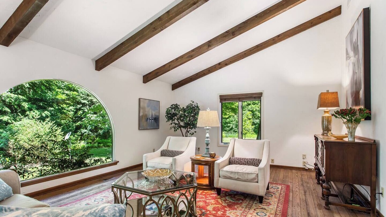 Photo of Bedroom in South Haven