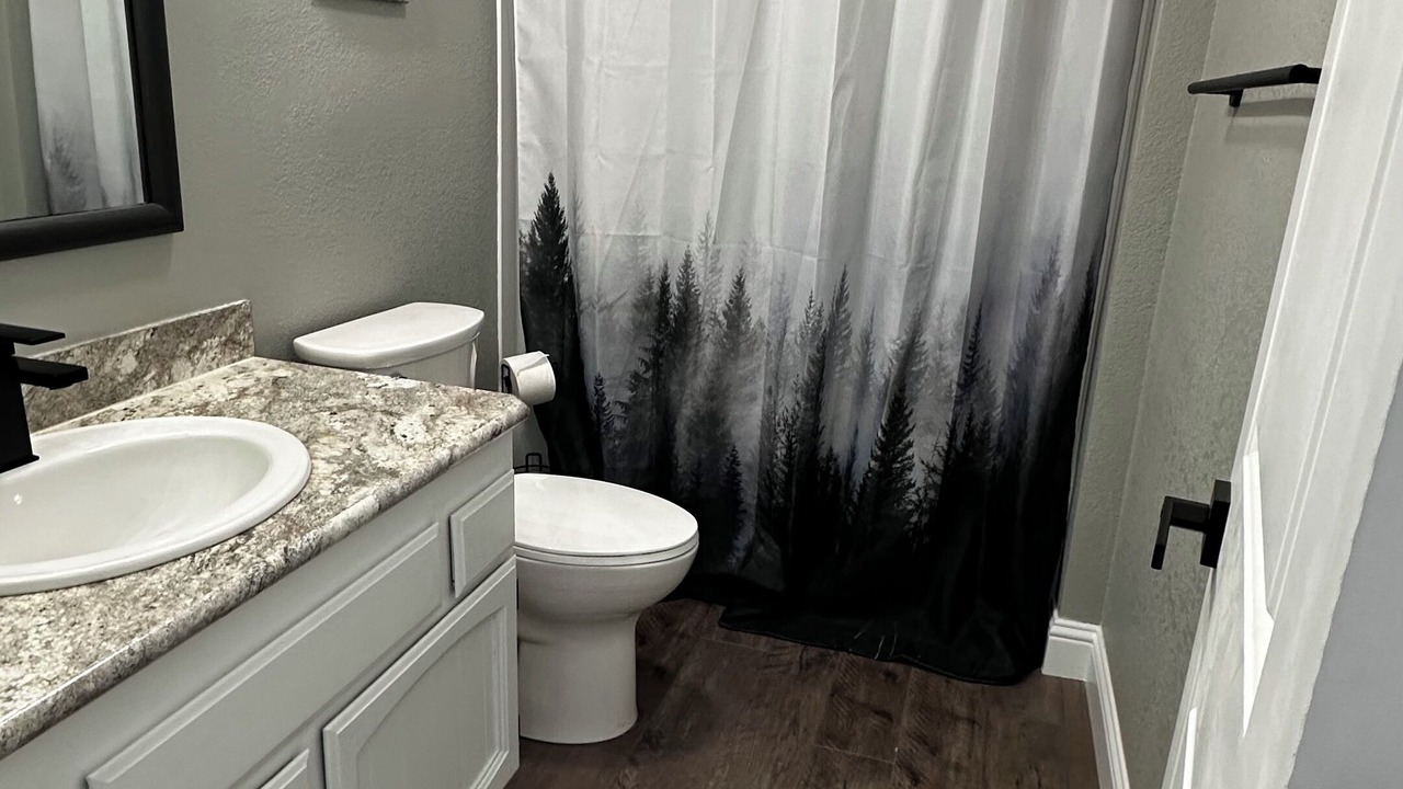 Photo of Bathroom in Reedsport
