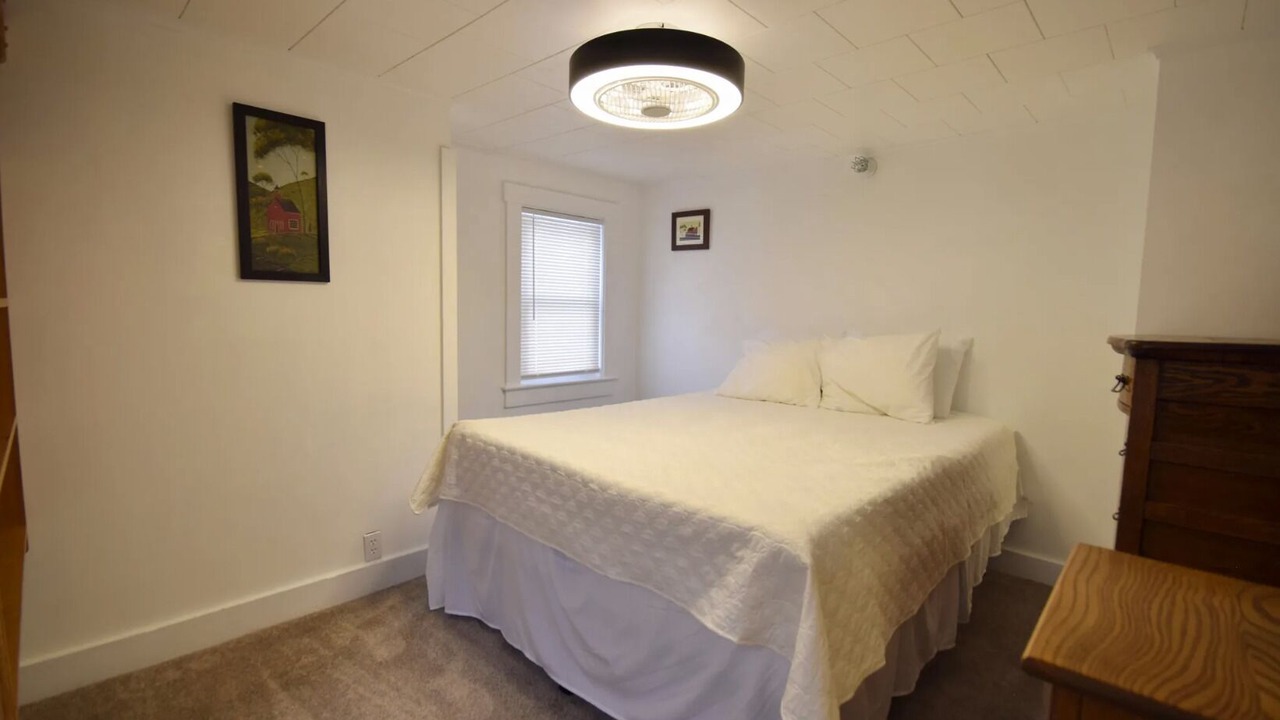 Photo of Bedroom in Hancock