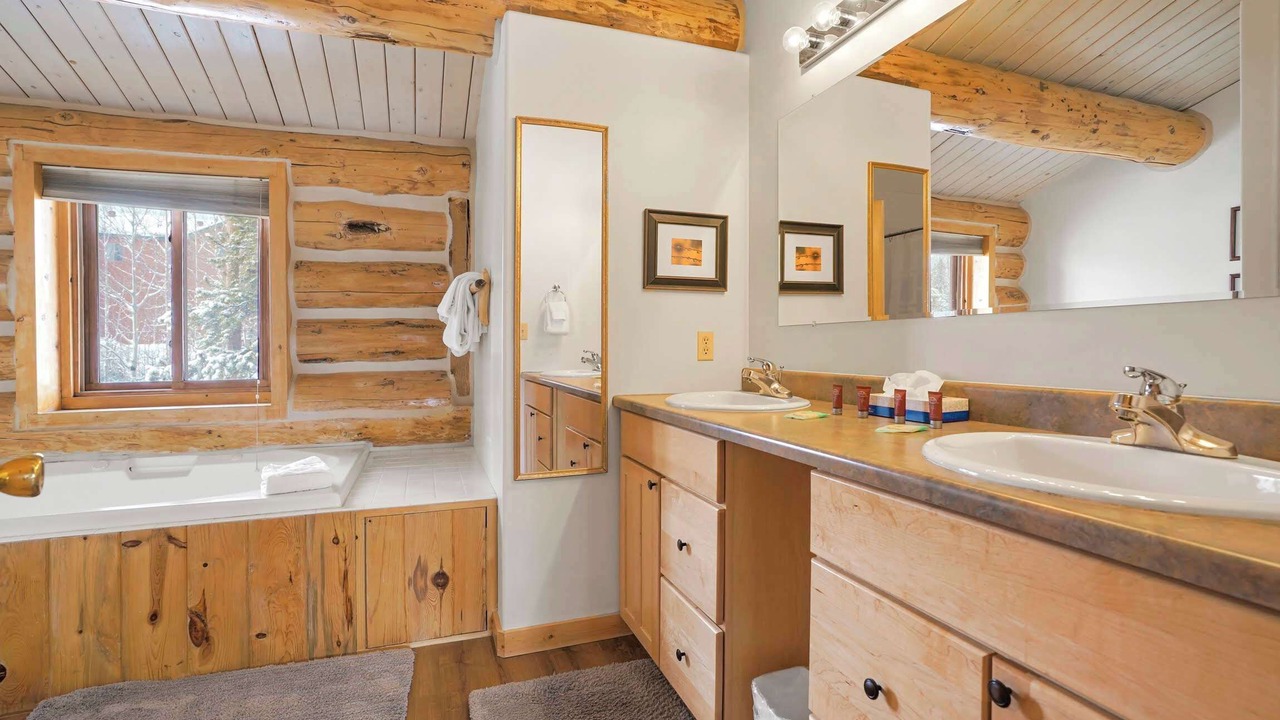 Photo of Bathroom in Wildernest