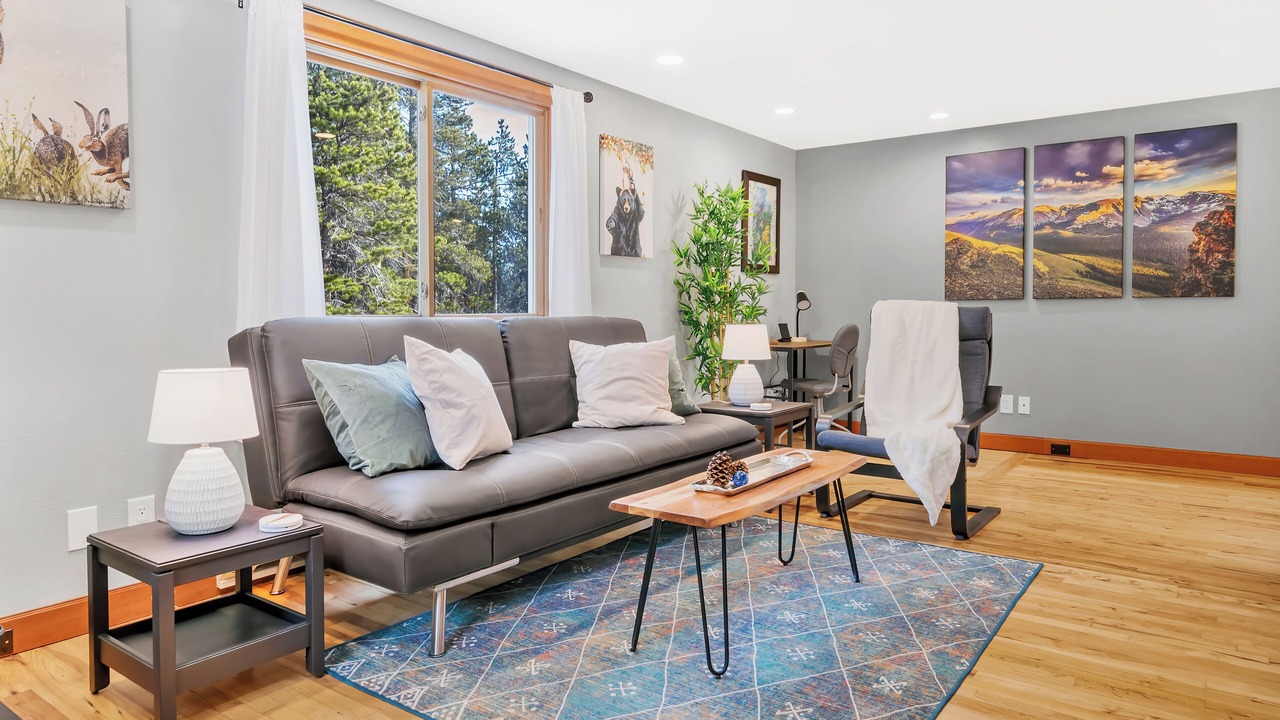 Photo of Livingroom in Coal Creek Canyon