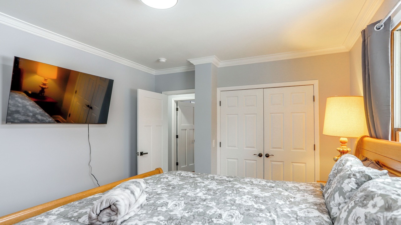 Photo of Bedroom in Sandusky