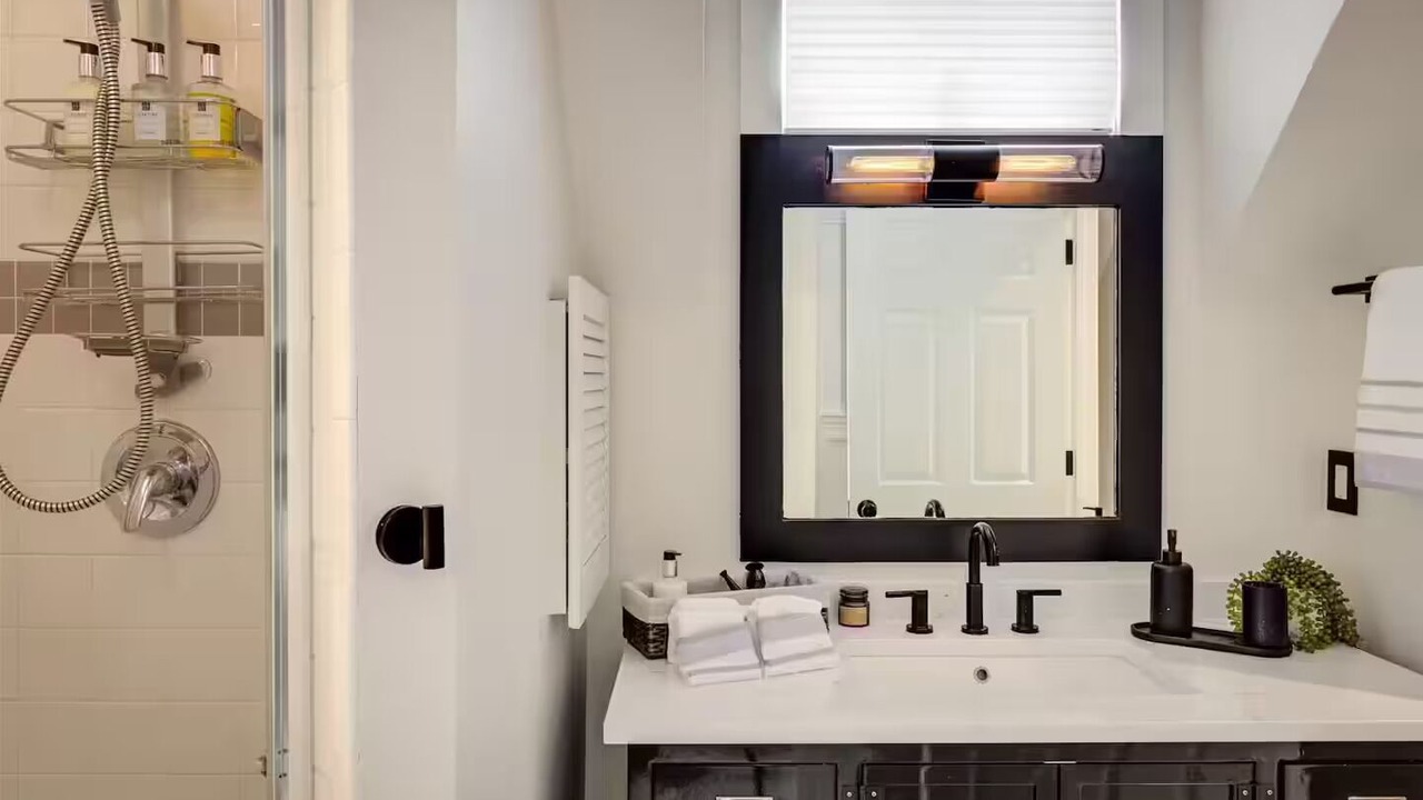 Photo of Bathroom in Central Boulder