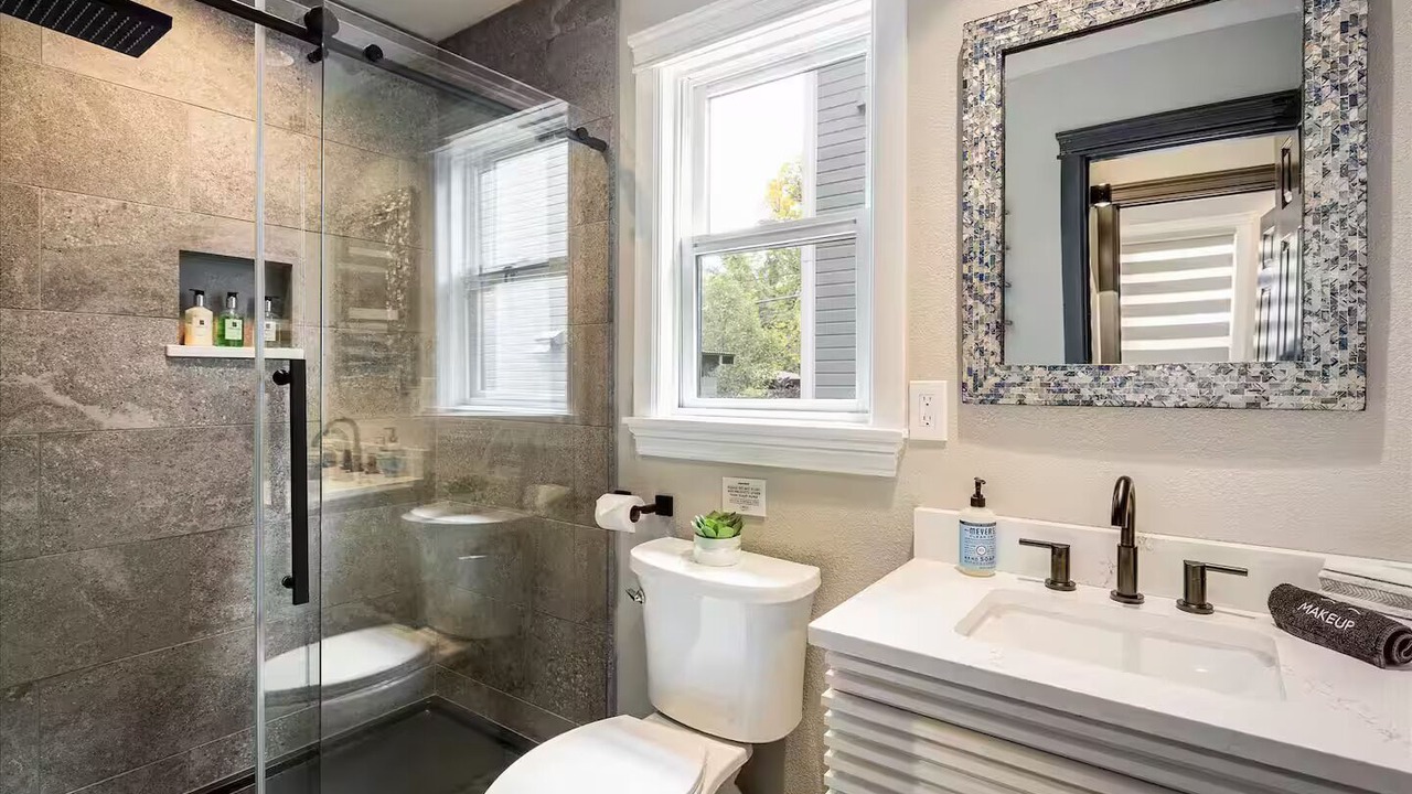 Photo of Bathroom in Central Boulder
