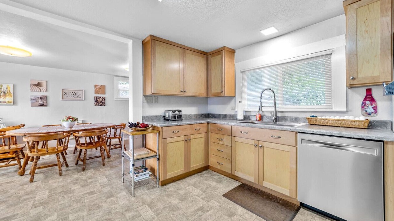 Photo of Kitchen in Westhaven-Moonstone