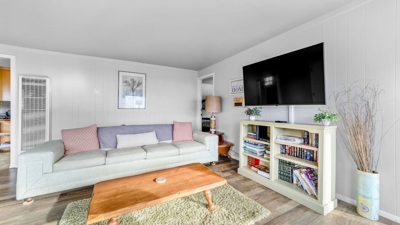 Photo of Livingroom in Westhaven-Moonstone