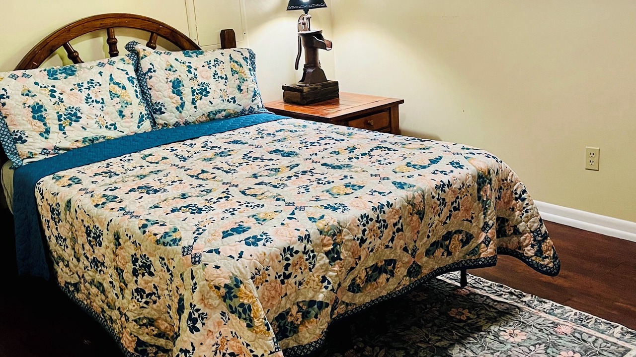 Photo of Bedroom in Kimberlin Heights