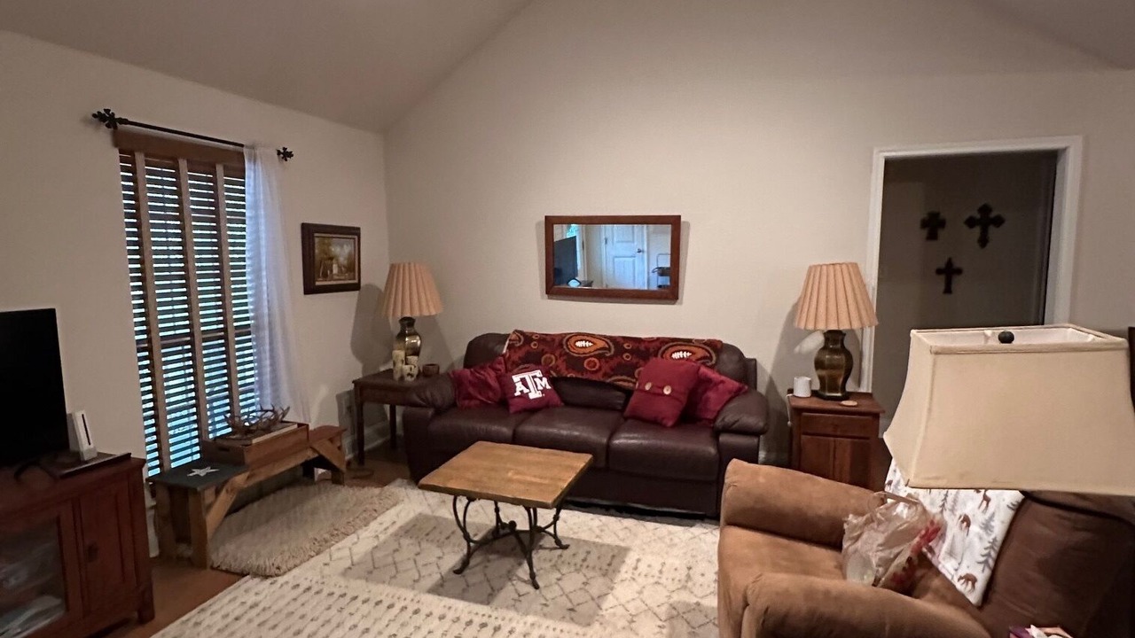 Photo of Livingroom in Holly Lake Ranch