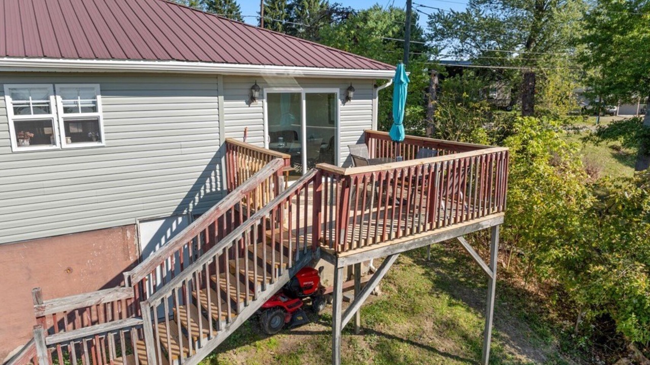 Photo of Outdoor in Moundsville