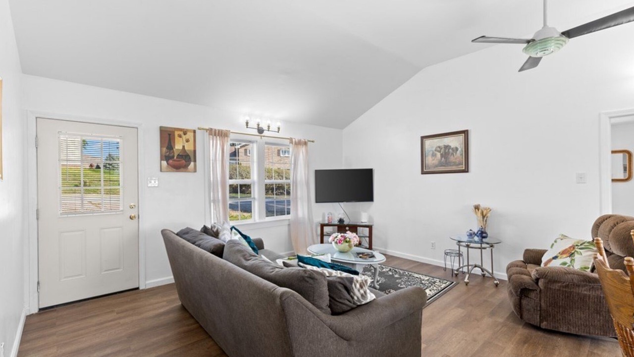 Photo of Livingroom in Moundsville