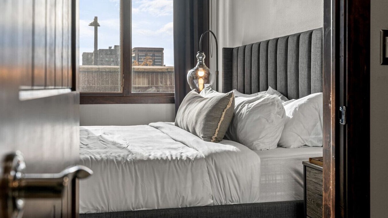 Photo of Bedroom in Ballpark