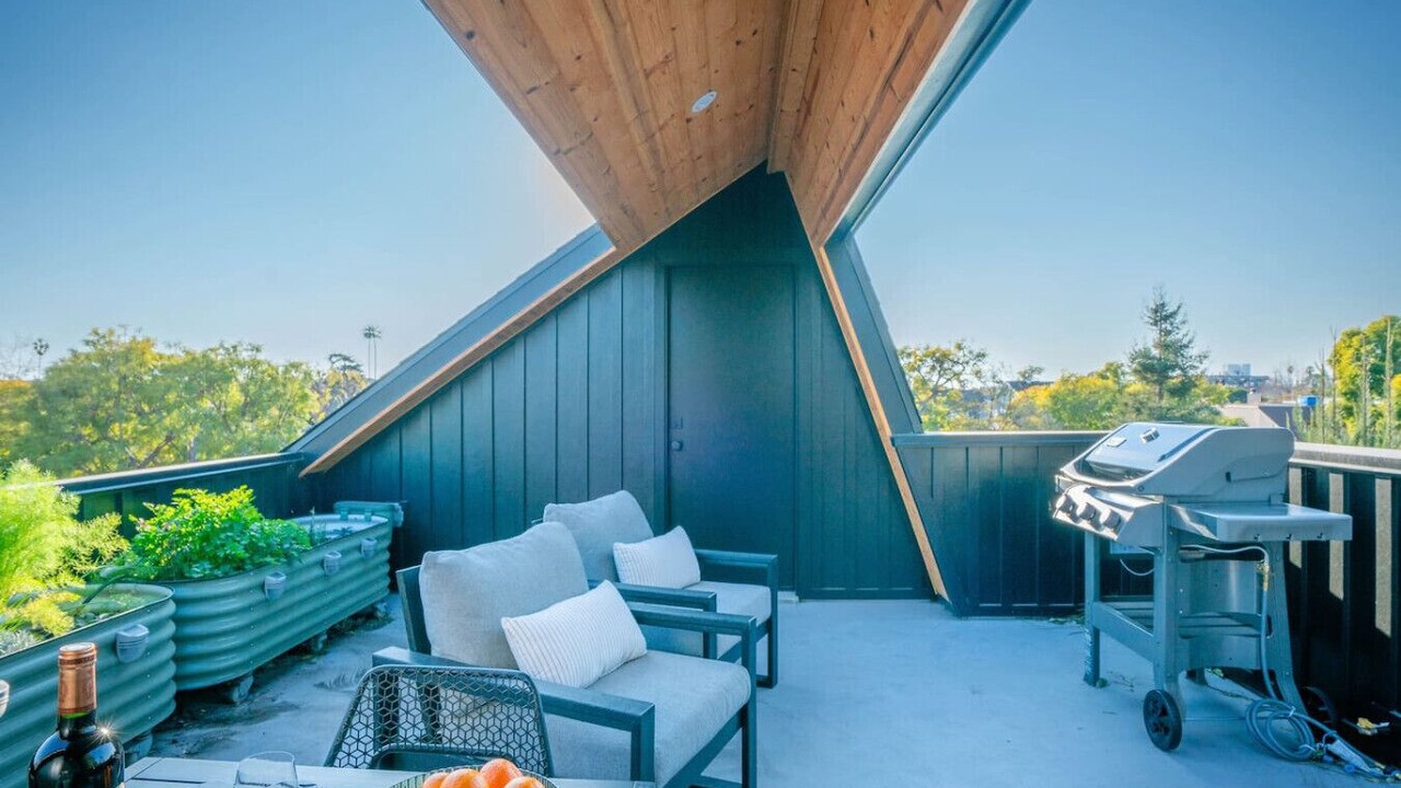 Photo of Patio Balcony in Mar Vista