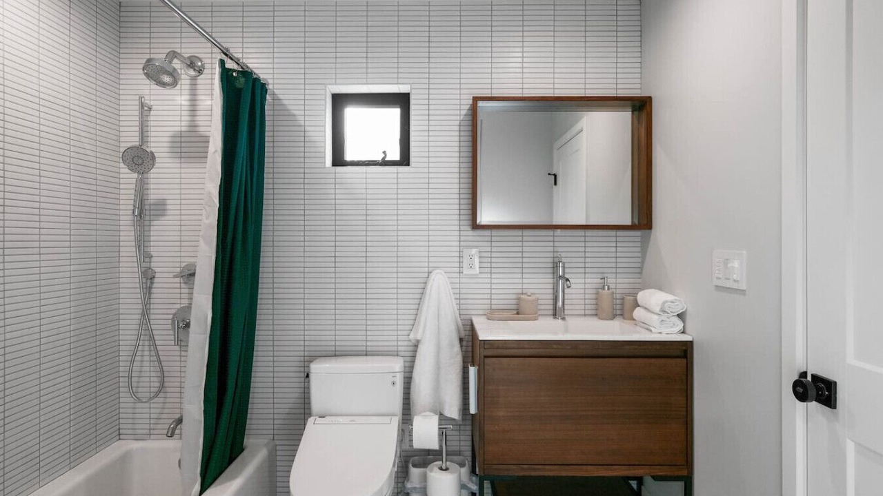 Photo of Bathroom in Mar Vista