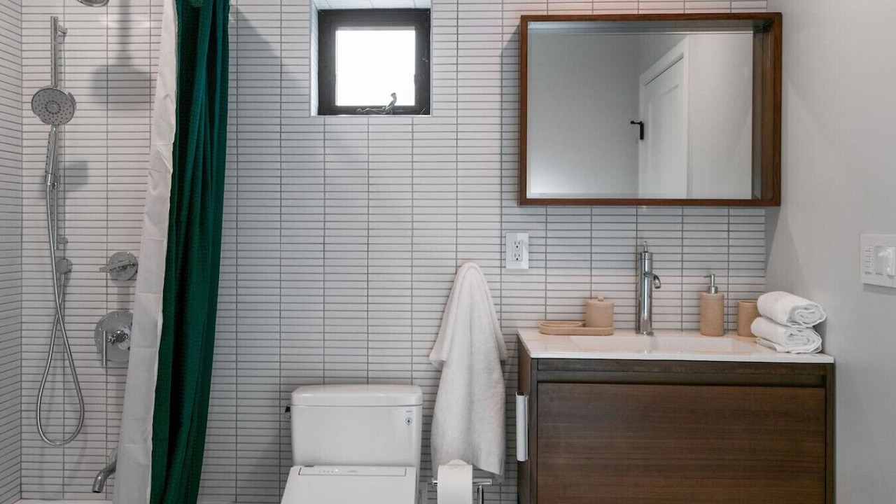 Photo of Bathroom in Mar Vista