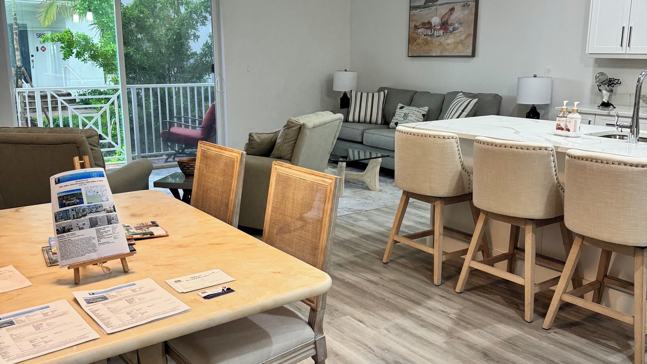 Photo of Livingroom in Cape Harbour