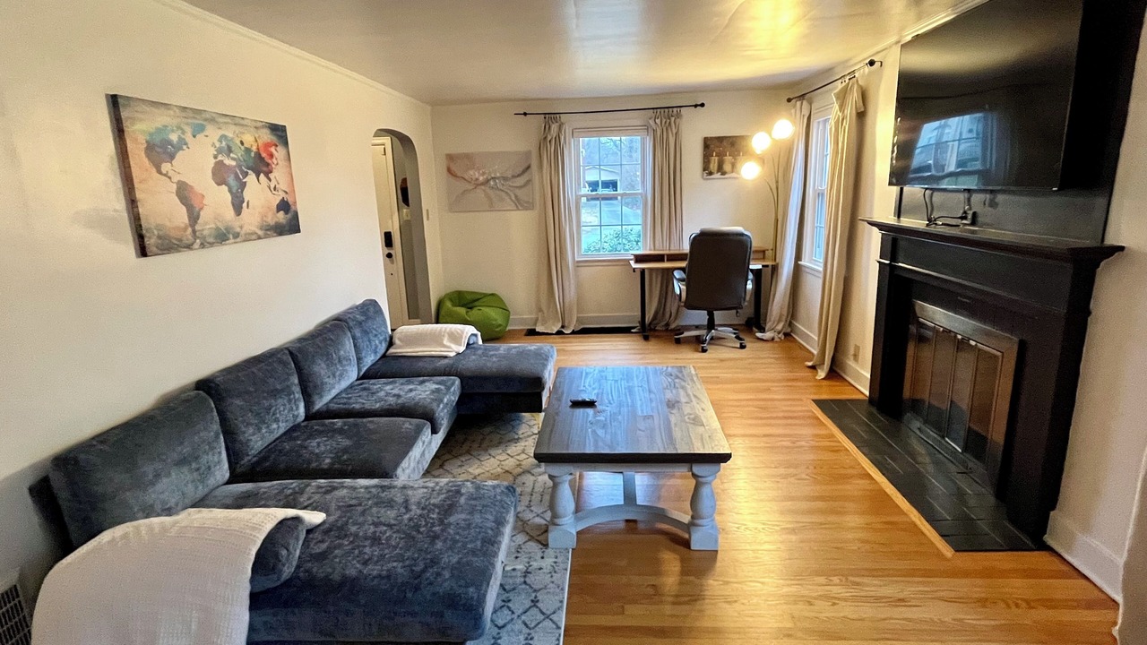 Photo of Livingroom in Mount Washington