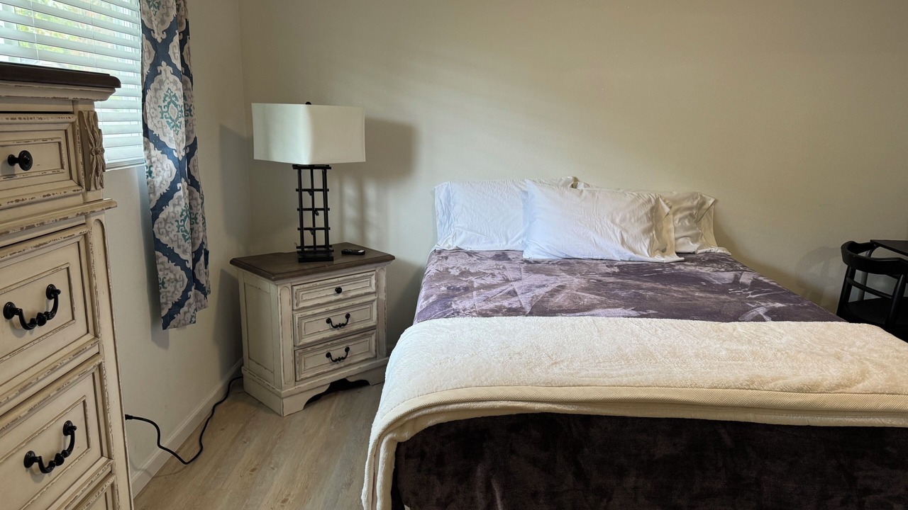 Photo of Bedroom in Everett