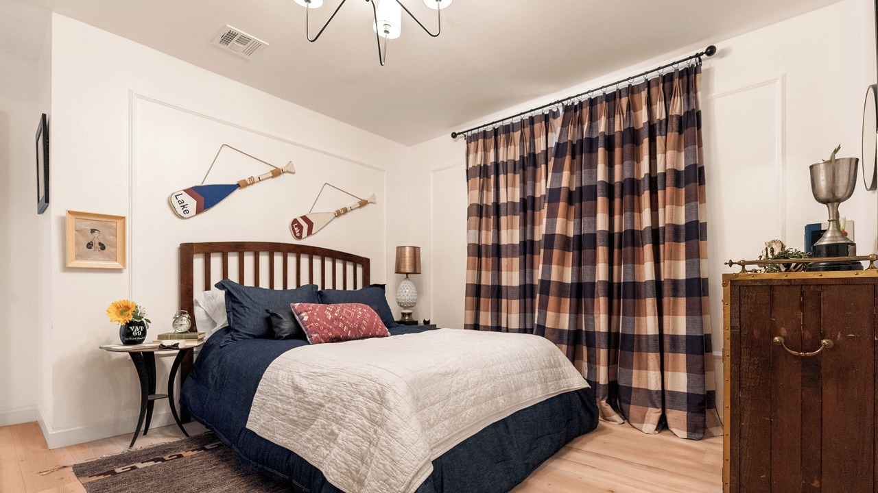Photo of Bedroom in North Hollywood