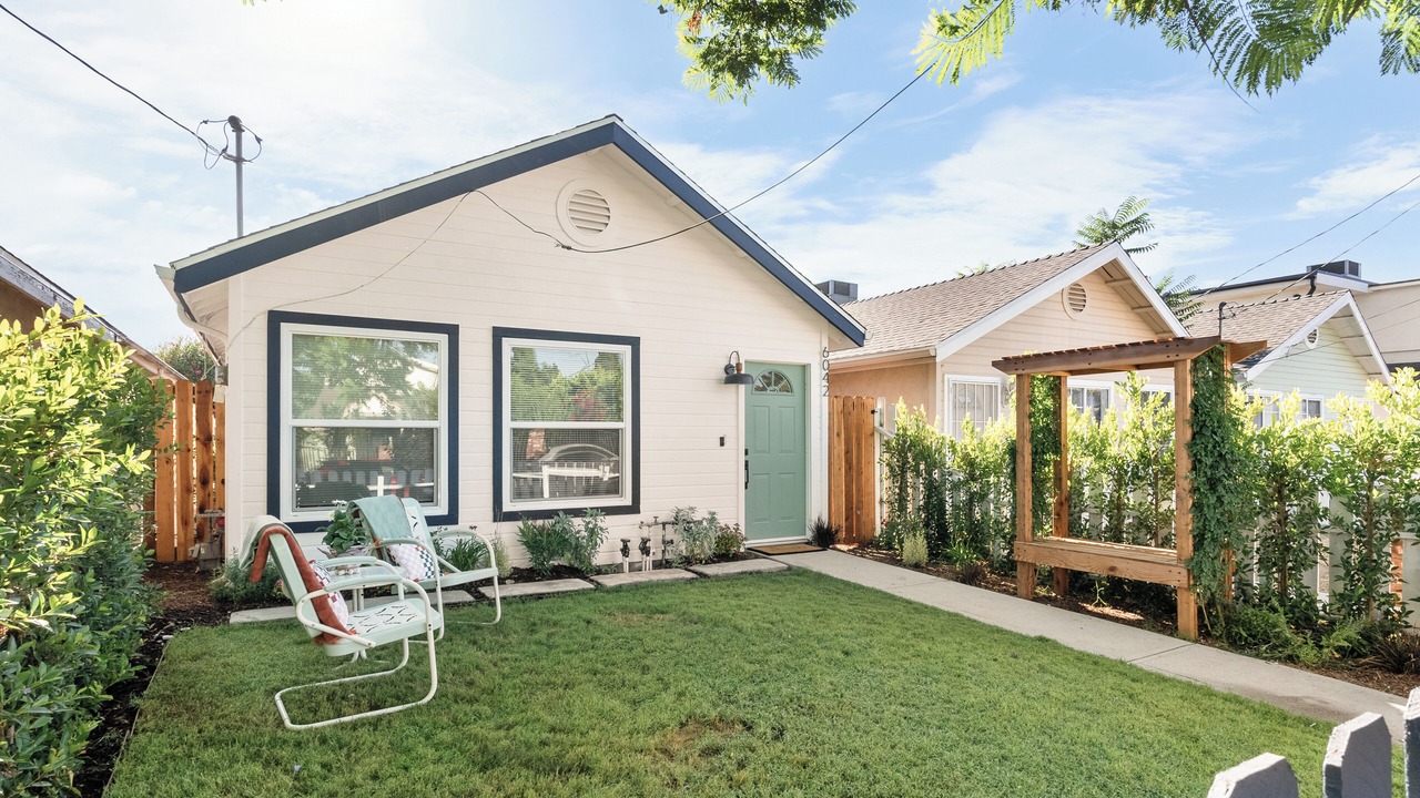 Photo of Outdoor in North Hollywood