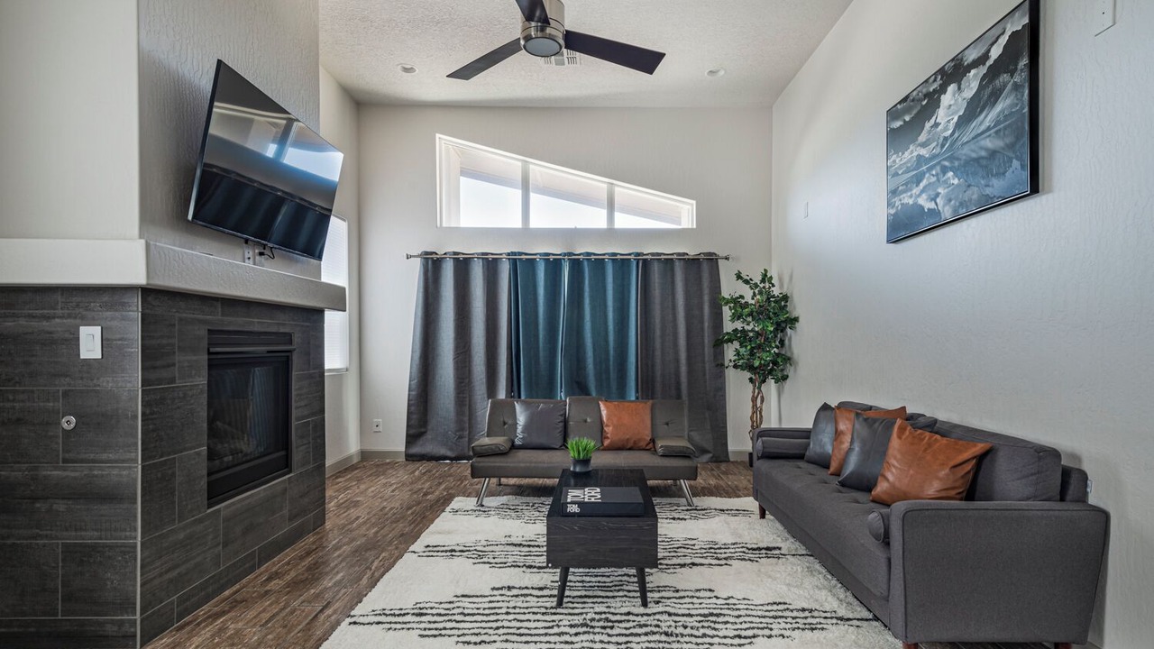 Photo of Livingroom in Mesa Del Sol Innovation Park