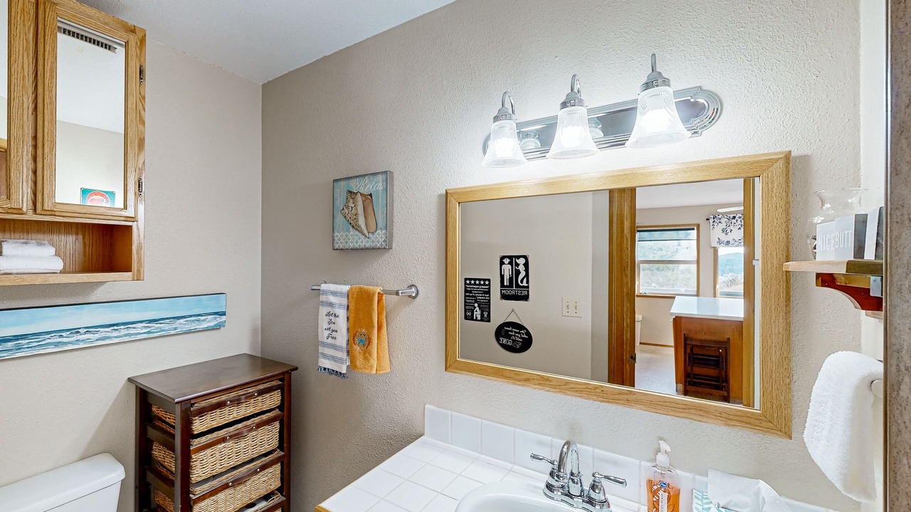 Photo of Bathroom in Reedsport