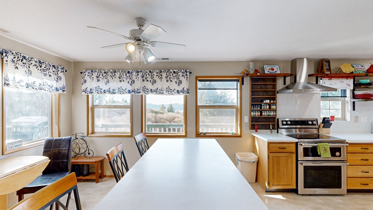 Photo of Kitchen in Reedsport