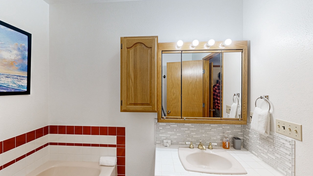 Photo of Bathroom in Reedsport