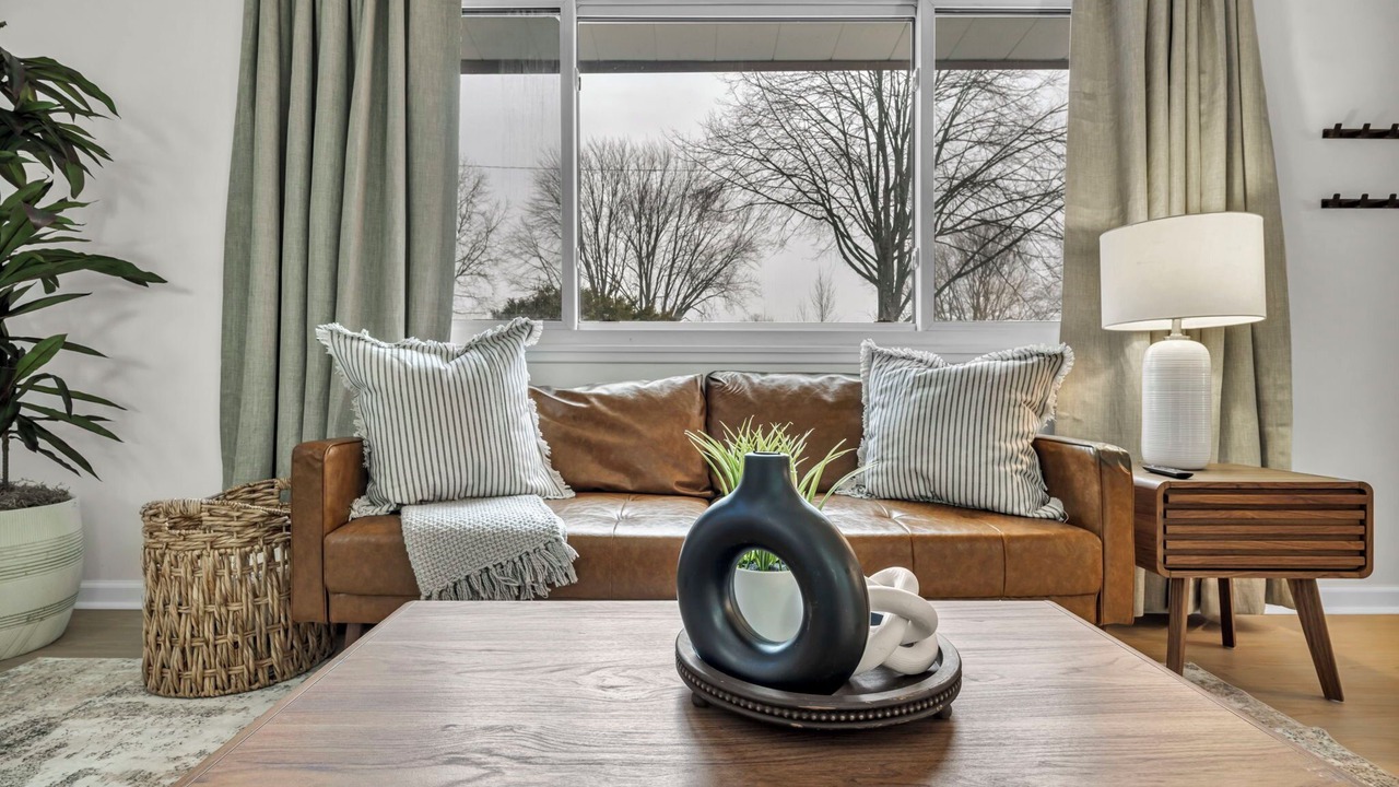 Photo of Livingroom in Berea