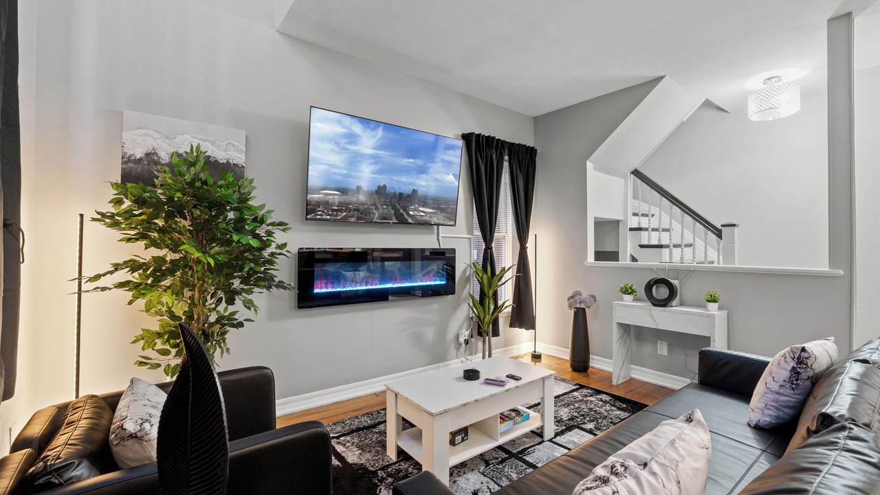 Photo of Livingroom in Central West End