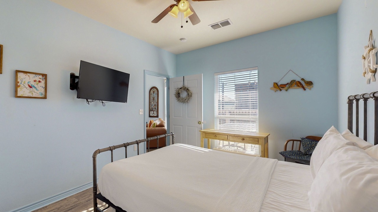 Photo of Bedroom in North Beach