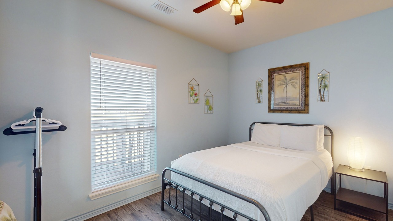 Photo of Bedroom in North Beach